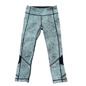 Lululemon Black and White Cropped Leggings Size:4
